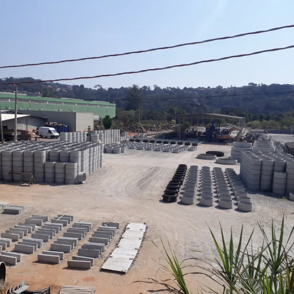 Pátio de Produção Tubos Sanches